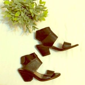 Eileen Fisher Heels